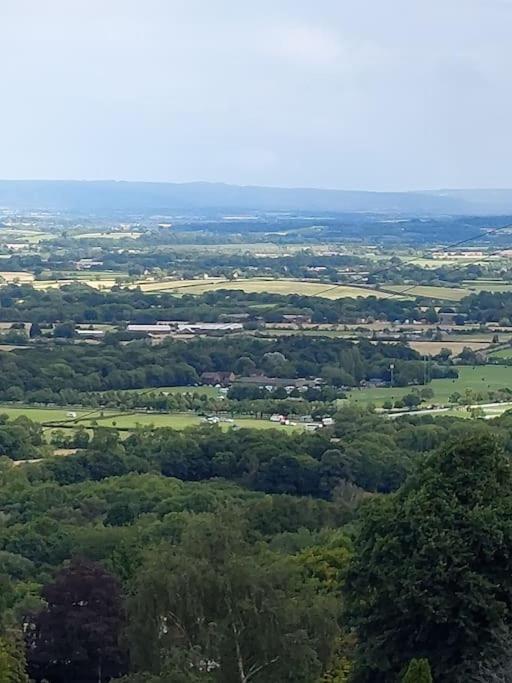 Charming Malvern Cottage With Outstanding Views Malvern Wells Bagian luar foto