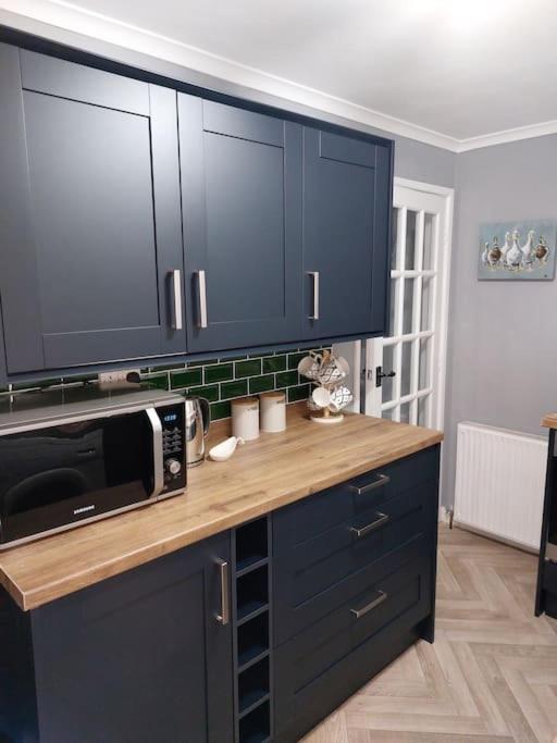 Charming Malvern Cottage With Outstanding Views Malvern Wells Bagian luar foto